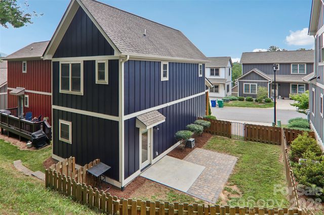 76 Wheeler Road, Weaverville, NC 28787