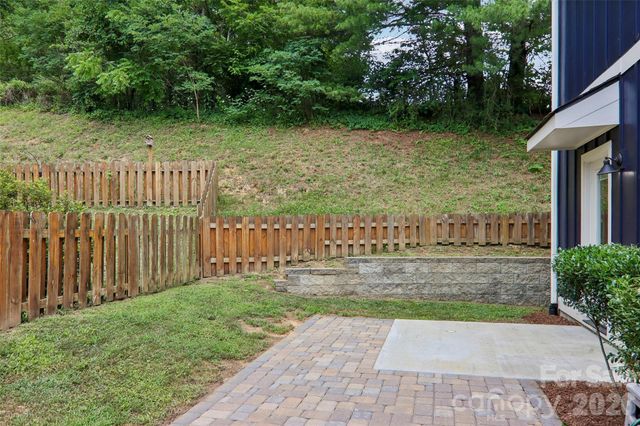 76 Wheeler Road, Weaverville, NC 28787