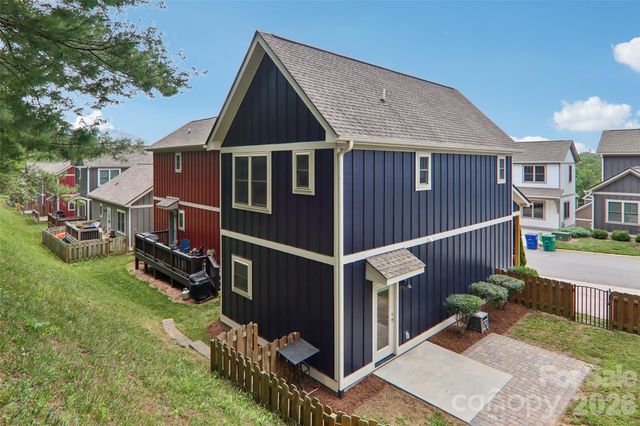 76 Wheeler Road, Weaverville, NC 28787
