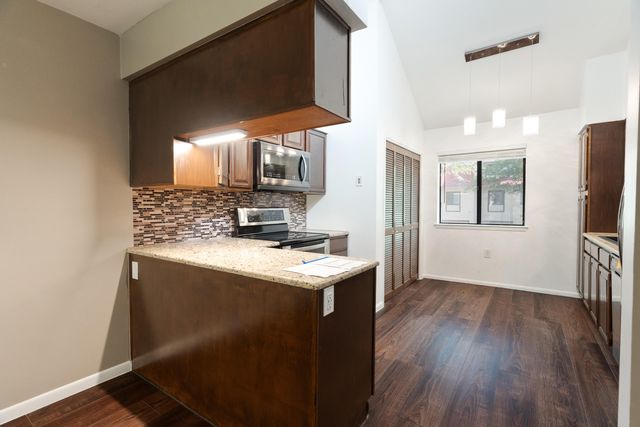 95 Marina Cove Drive, Niceville, FL 32578