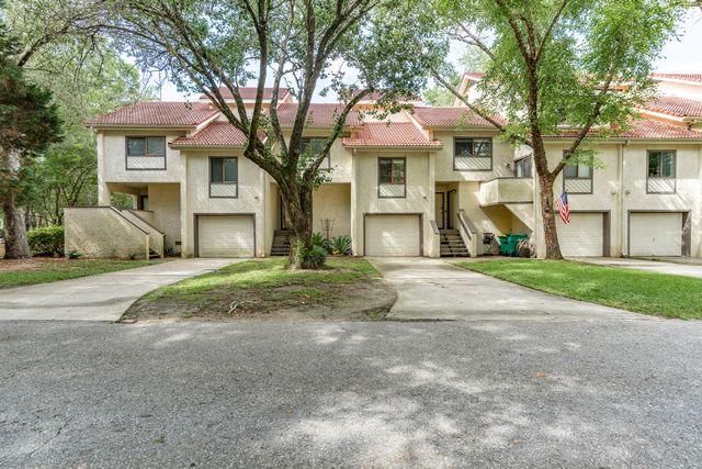 95 Marina Cove Drive, Niceville, FL 32578