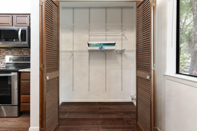 95 Marina Cove Drive, Niceville, FL 32578