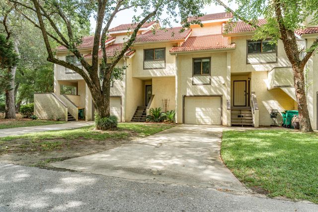 95 Marina Cove Drive, Niceville, FL 32578