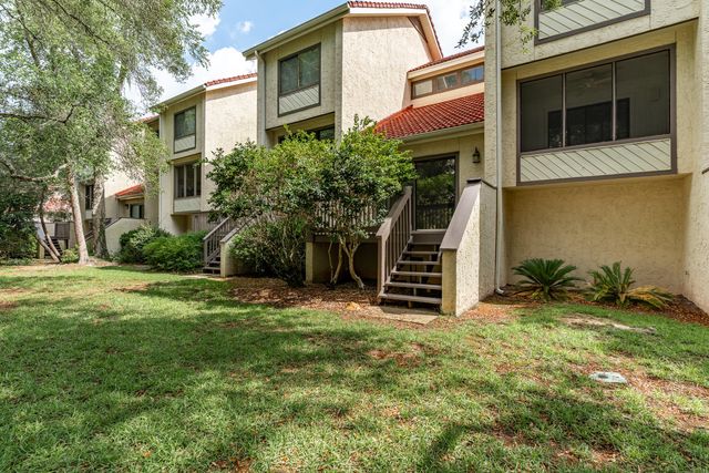 95 Marina Cove Drive, Niceville, FL 32578