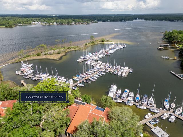 95 Marina Cove Drive, Niceville, FL 32578