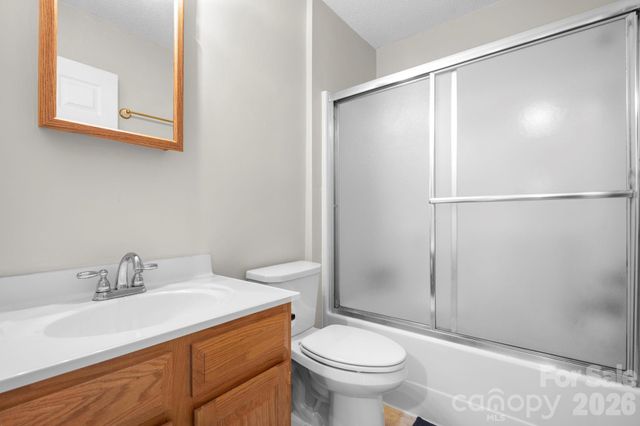 95 Chesterfield Drive, Taylorsville, NC 28681