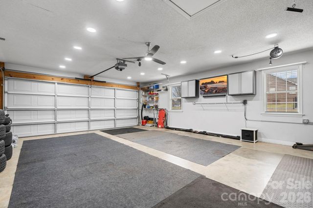 95 Chesterfield Drive, Taylorsville, NC 28681