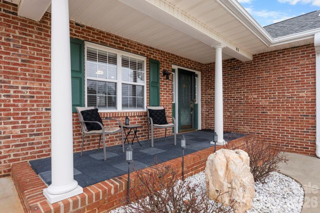 95 Chesterfield Drive, Taylorsville, NC 28681