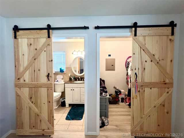 429937 E 1159 Road, Porum, OK 74455