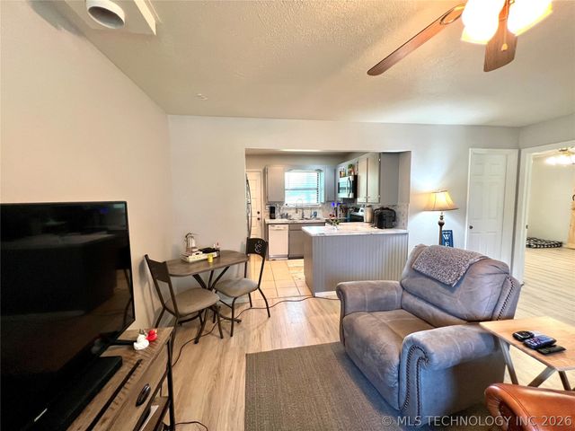 429937 E 1159 Road, Porum, OK 74455