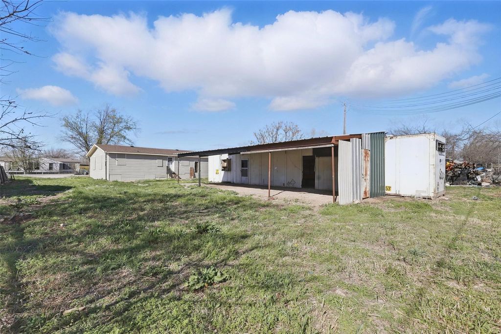 8963 Adams Circle, Cresson, TX 76035 — exterior
