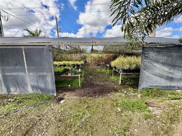 32800 SW 202nd Ave, Homestead, FL 33034