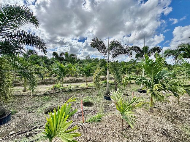 32800 SW 202nd Ave, Homestead, FL 33034