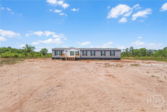 221 County Line Road, Hinesville, GA 31313