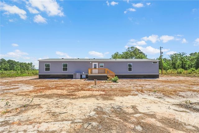 221 County Line Road, Hinesville, GA 31313