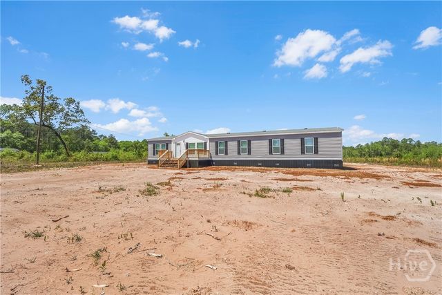 221 County Line Road, Hinesville, GA 31313