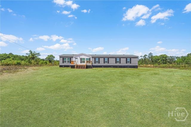 221 County Line Road, Hinesville, GA 31313