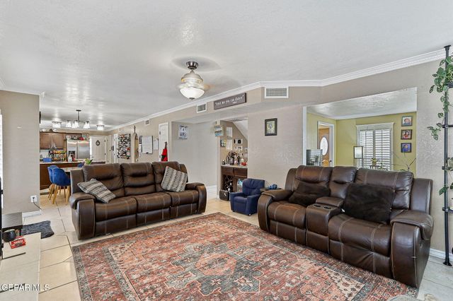 2053 GUS MORAN Street, El Paso, TX 79936