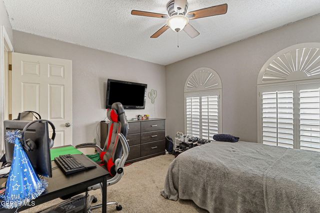 2053 GUS MORAN Street, El Paso, TX 79936