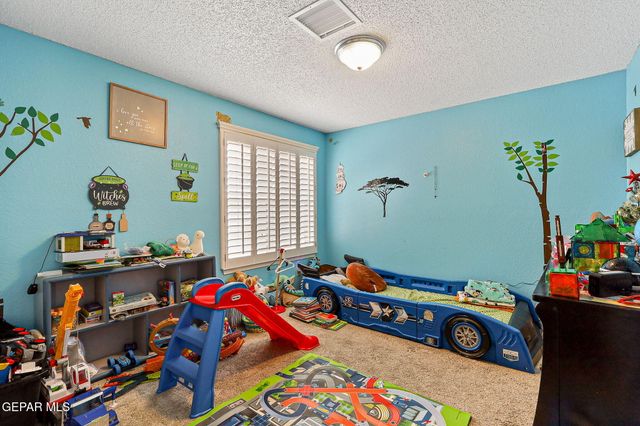 2053 GUS MORAN Street, El Paso, TX 79936