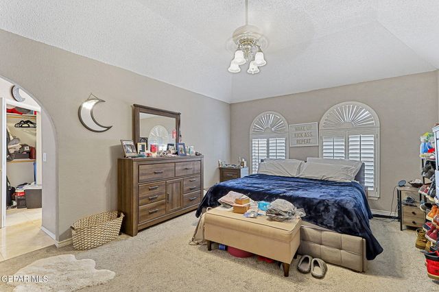 2053 GUS MORAN Street, El Paso, TX 79936