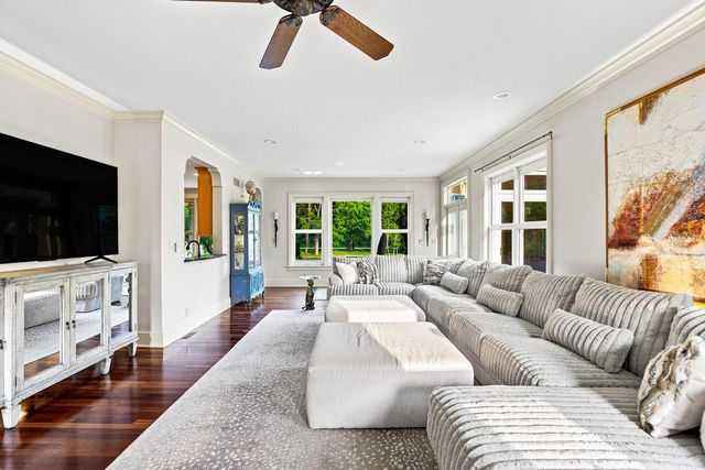 12921 N Fox Hollow ROAD, Mequon, WI 53097