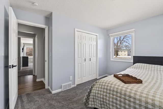 9351 Ochoa Avenue NE, Otsego, MN 55330