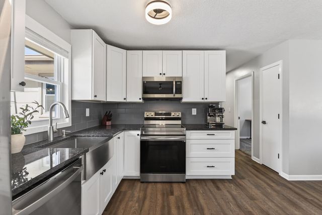 9351 Ochoa Avenue NE, Otsego, MN 55330