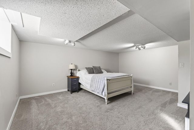 9351 Ochoa Avenue NE, Otsego, MN 55330