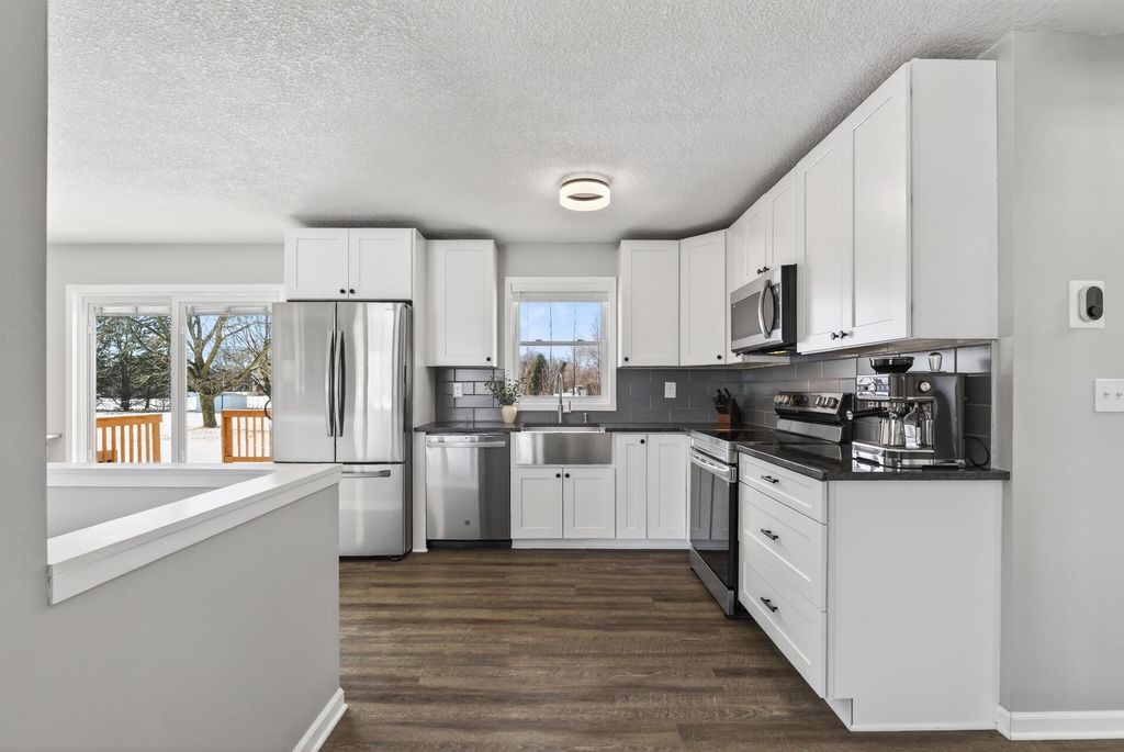 9351 Ochoa Avenue NE, Otsego, MN 55330