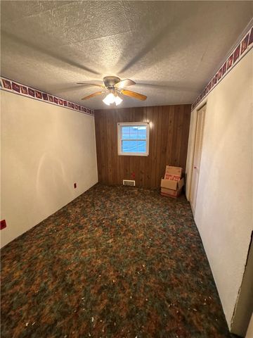 3077 Auberle St, N Versailles, PA 15132