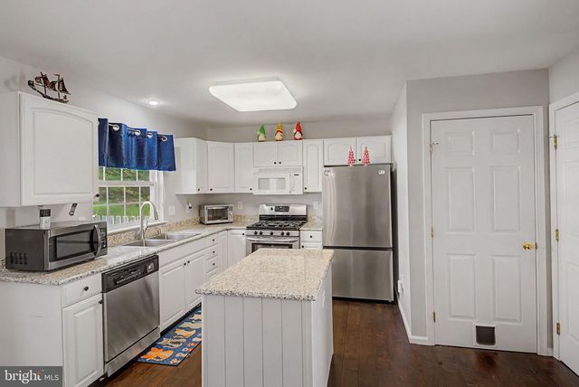 600 SANGREAL CT, Mantua, NJ 08051