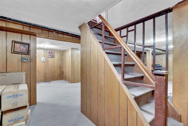 1020 N 5th Street, New Hyde Park, NY 11040