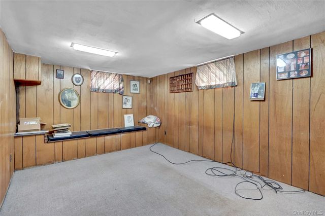 1020 N 5th Street, New Hyde Park, NY 11040