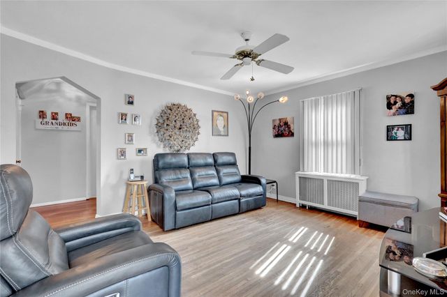 1020 N 5th Street, New Hyde Park, NY 11040