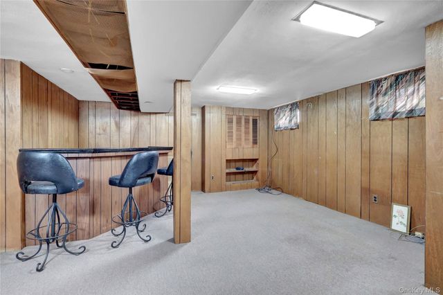 1020 N 5th Street, New Hyde Park, NY 11040