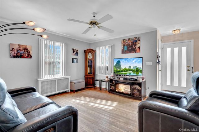 1020 N 5th Street, New Hyde Park, NY 11040