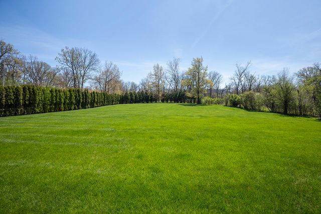 1630 Ridge Road, Highland Park, IL 60035