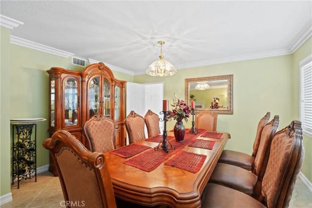 9560 Shoshone Avenue, Northridge, CA 91325