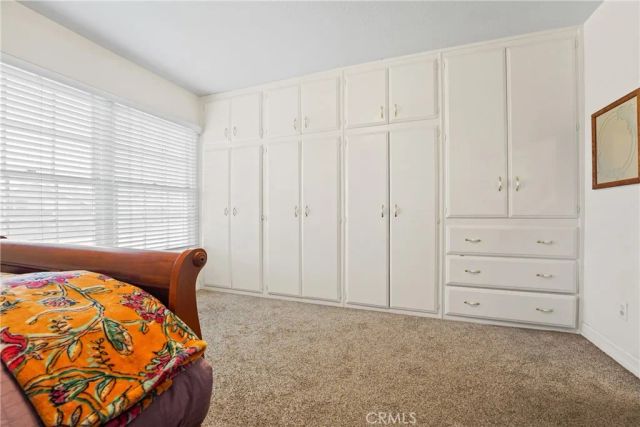 9560 Shoshone Avenue, Northridge, CA 91325