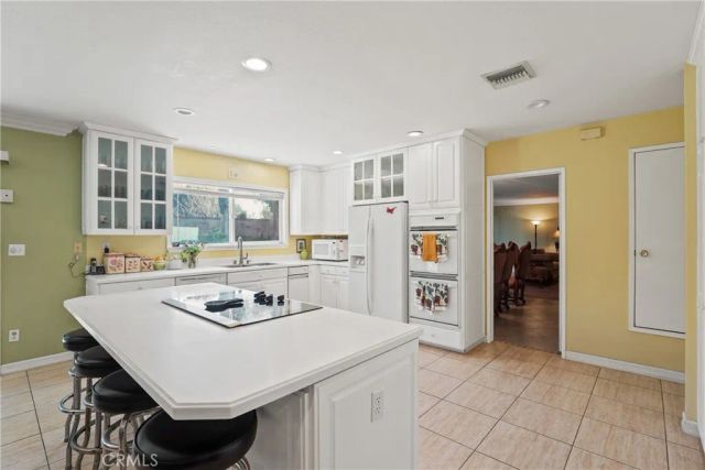 9560 Shoshone Avenue, Northridge, CA 91325