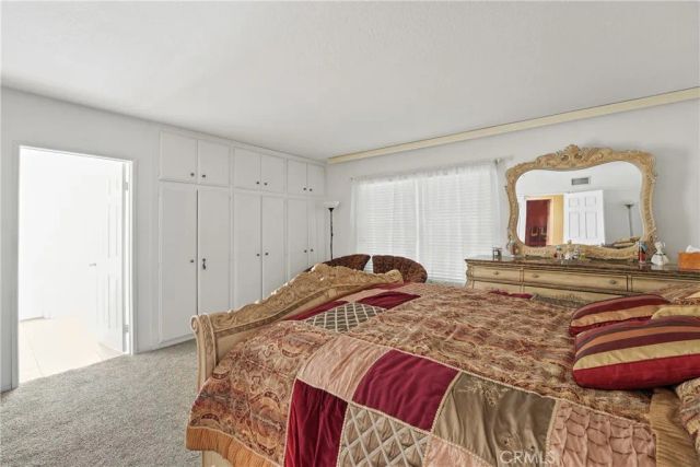 9560 Shoshone Avenue, Northridge, CA 91325