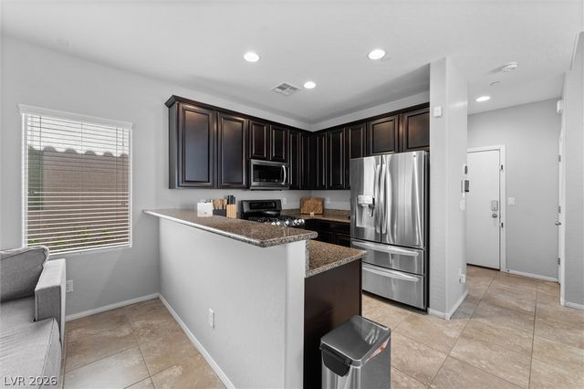 7721 Lively Loom Court, Las Vegas, NV 89149