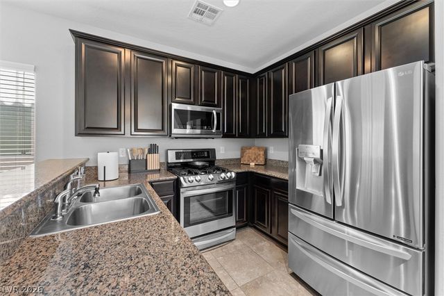 7721 Lively Loom Court, Las Vegas, NV 89149