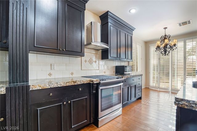 31 Indian Run Way, Las Vegas, NV 89148