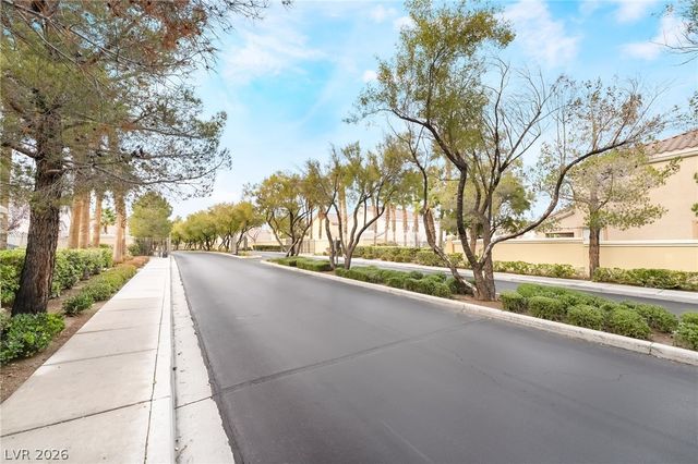 31 Indian Run Way, Las Vegas, NV 89148