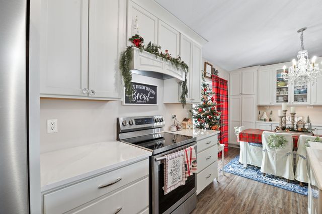 817 33rd Street SW, Bondurant, IA 50035