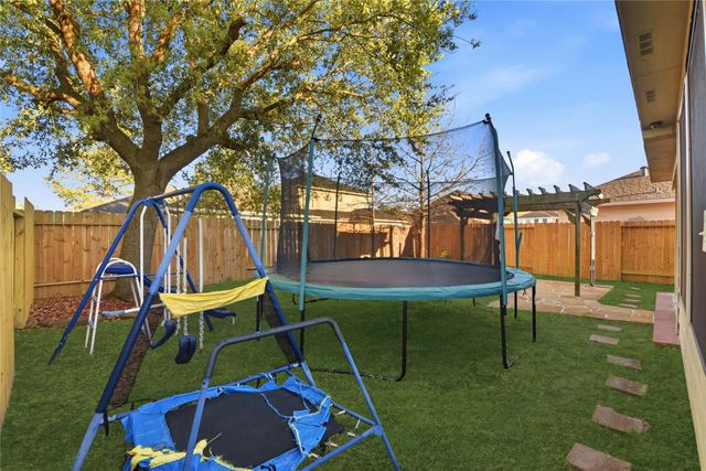 21126 Sprouse Circle, Humble, TX 77338