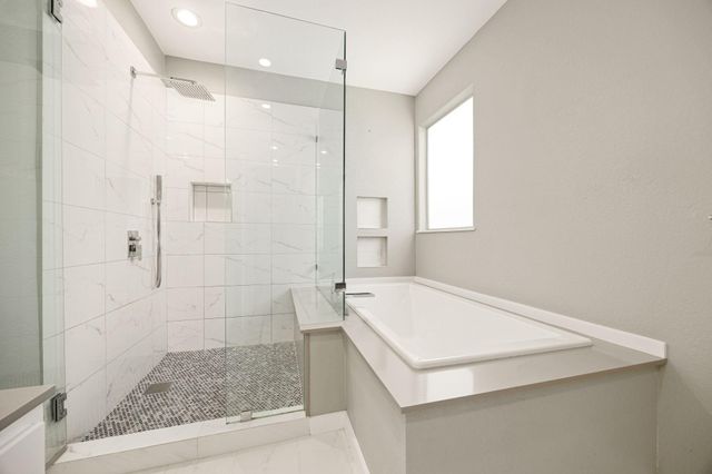 2001 Shaker TRL, Austin, TX 78754