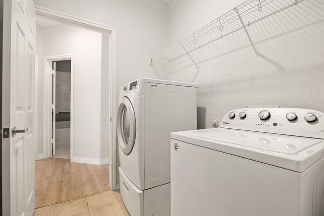 2001 Shaker TRL, Austin, TX 78754